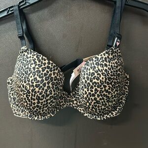 Victoria’s Secret Bra-36c. Not a push up.